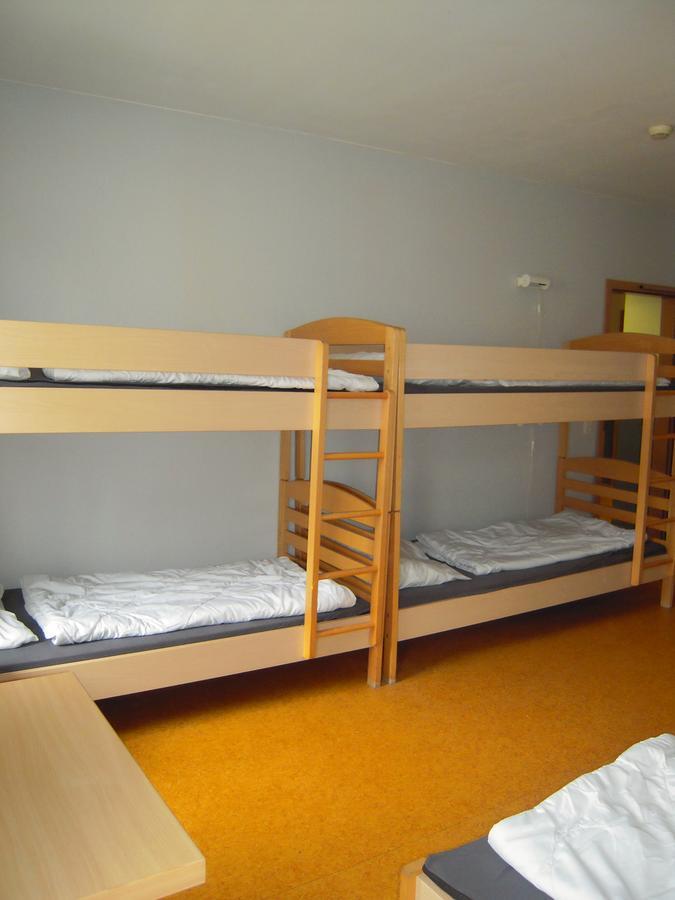 Happy Go Lucky Hotel + Hostel Schoneberg Берлин Экстерьер фото