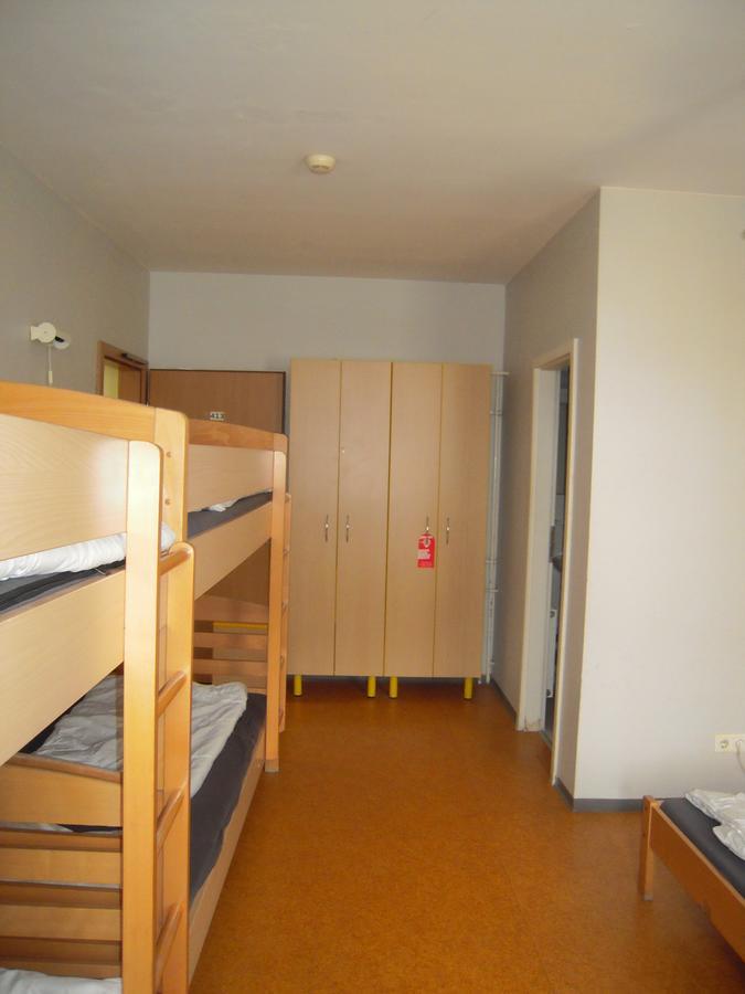 Happy Go Lucky Hotel + Hostel Schoneberg Берлин Экстерьер фото