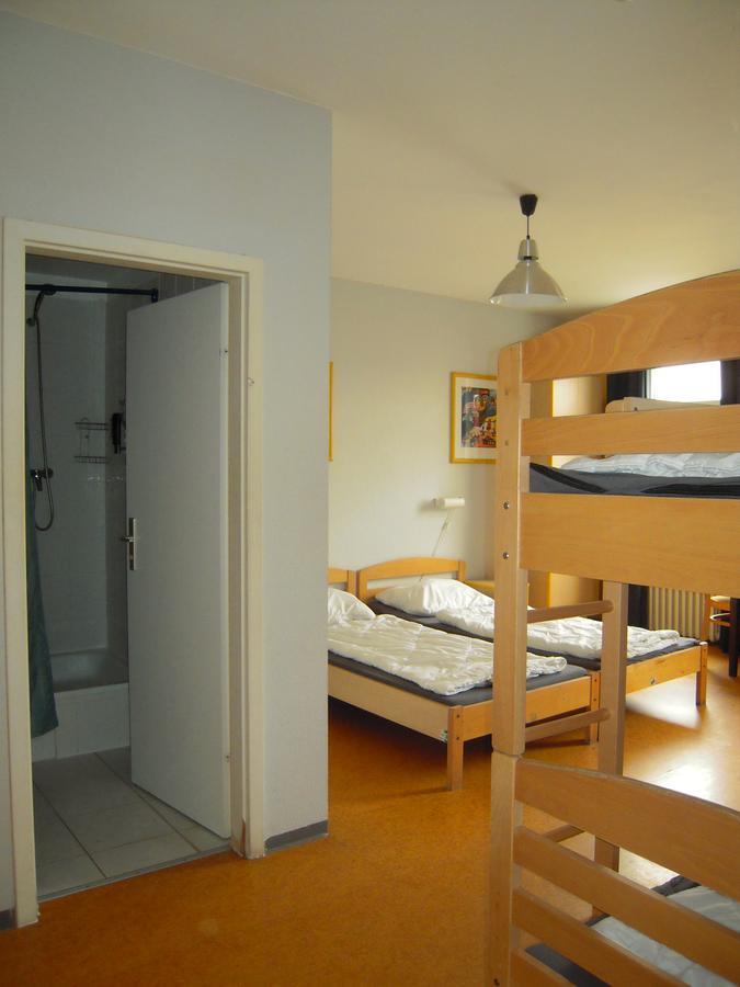 Happy Go Lucky Hotel + Hostel Schoneberg Берлин Экстерьер фото