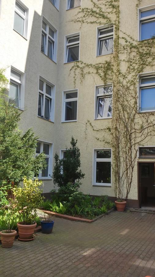 Happy Go Lucky Hotel + Hostel Schoneberg Берлин Экстерьер фото